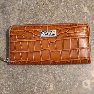 NWOT Brighton wallet